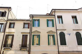 19 Borgo Cavour