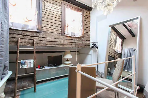 19 Borgo Cavour Bed & Breakfast