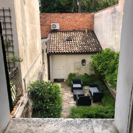 Nocleg ze śniadaniem 19 Borgo Cavour 3*