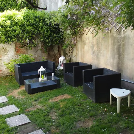 19 Borgo Cavour Bed and Breakfast