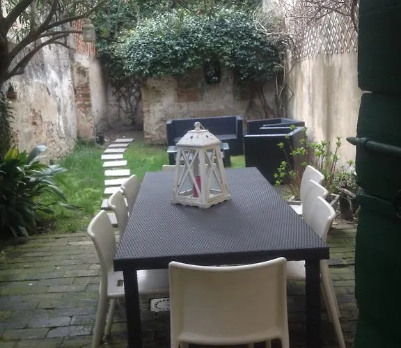 19 Borgo Cavour Oda ve Kahvaltı 3*